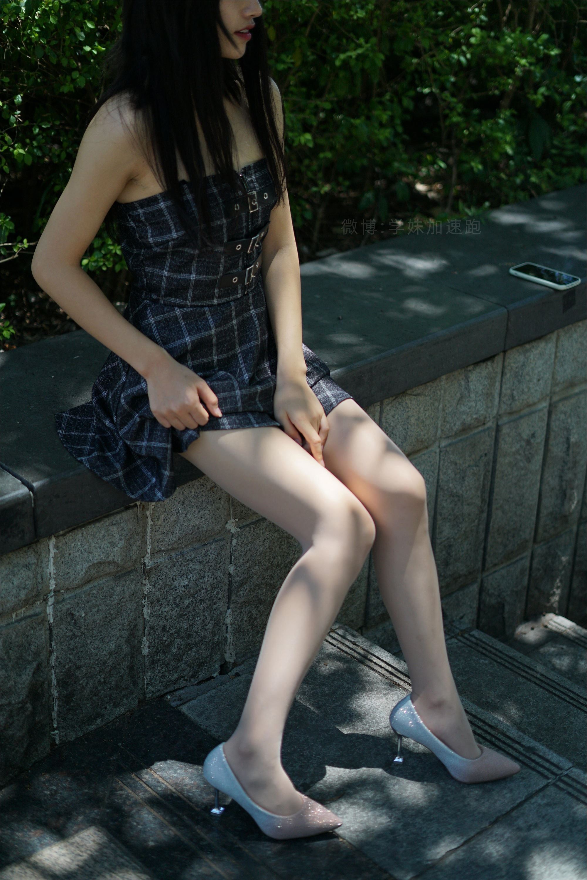 学妹加速跑 XM065《就是如此迷人-敏儿》